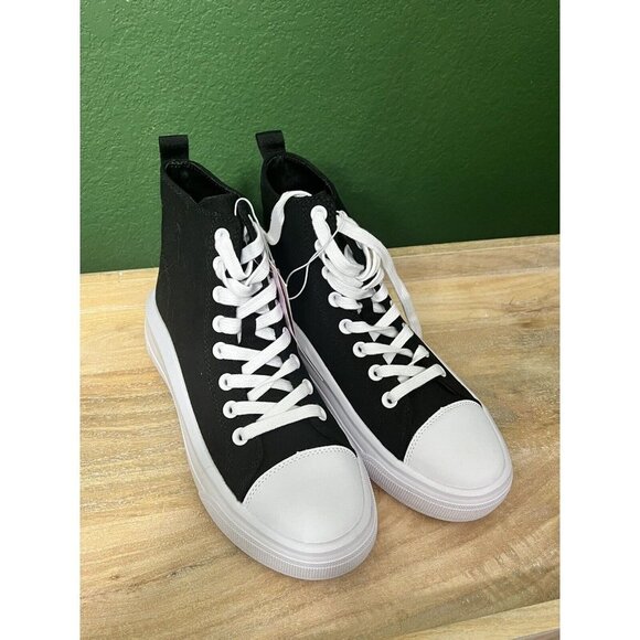 Universal Thread Black High-Top Sneakers with Canvas Upper - Picture 1 of 6